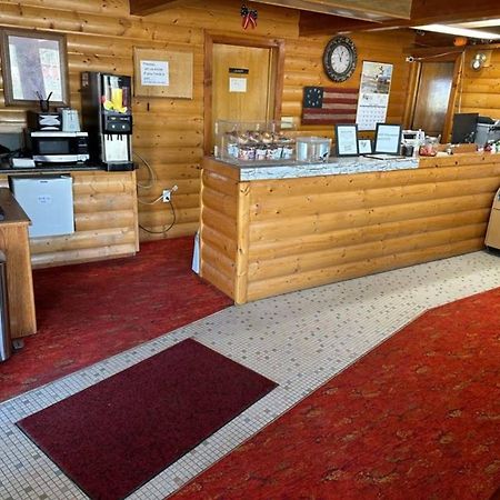Love Hotels Western Holiday By Oyo At Harlan Lake Ne Alma Exterior foto